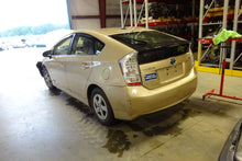 Load image into Gallery viewer, TURN SIGNAL LIGHT LAMP Prius 2010 10 2011 11 Bumper Mounted Left - NW83581