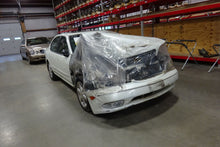 Load image into Gallery viewer, PARKLAMP Infiniti I30 I35 00 01 02 03 04 Right - NW82567