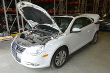 Load image into Gallery viewer, SPEEDOMETER CLUSTER Volkswagen EOS 2009 09 - NW388919