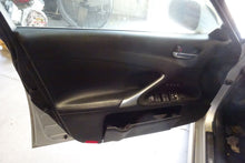 Load image into Gallery viewer, BODY CONTROL MODULE BCM COMPUTER IS F IS250 IS350 2006-2010 - NW33549