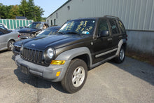 Load image into Gallery viewer, FOG LAMP LIGHT Jeep Liberty 2005 05 2006 06 2007 07 - NW81638