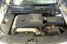 Load image into Gallery viewer, CD Changer Audi TT 2000 00 2001 01 02 03 04 05 06 - NW136224