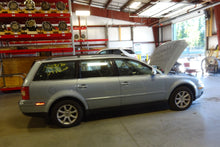 Load image into Gallery viewer, PARKLAMP Volkswagen Passat 2001 01 2002 02 2003 03 2004 04 2005 05 Left. - NW83680