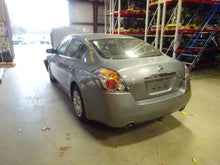 Load image into Gallery viewer, FRONT SPINDLE Nissan Altima Maxima 2007 07 2008 08 09 10 11 12 13 Right - NW165710