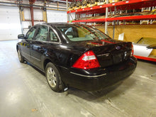 Load image into Gallery viewer, FOG LAMP LIGHT Ford Five Hundred 05 06 07 Bumper Mounted Left - NW81478