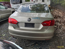 Load image into Gallery viewer, AC A/C AIR CONDITIONING COMPRESSOR Jetta 2013 13 2014 14 - MM2738842