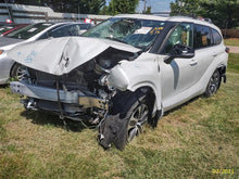 Load image into Gallery viewer, AC Compressor HIGHLANDER 2022 - MM2869664