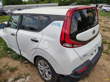 Load image into Gallery viewer, Alternator Kia Soul 2020 - MM2754552
