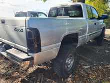 Load image into Gallery viewer, BODY CONTROL MODULE BCM COMPUTER 1500 Pickup 2500 Pickup 3500 02-05 - MM2858892