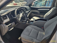 Load image into Gallery viewer, TRANSFER CASE RX350 RX350L Highlander Sienna Venza 2010-2019 - MM2790384