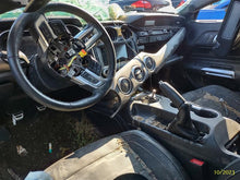 Load image into Gallery viewer, Alternator Ford Mustang 2022 - MM2854777