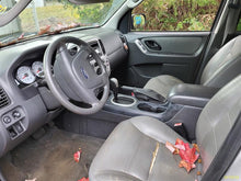 Load image into Gallery viewer, ECU ECM COMPUTER Ford Escape Mercury Mariner 2006 06 - MM2874610
