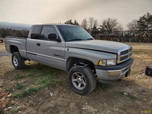 Load image into Gallery viewer, TRANSMISSION 1500 Pickup 2500 Pickup 3500 Pickup 00 01 02 4X4 - MM2890128