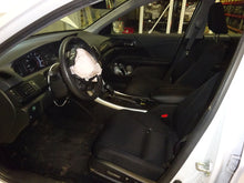 Load image into Gallery viewer, FOG LAMP LIGHT Honda Accord 2014 14 2015 15 Left - NW276317