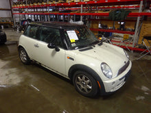 Load image into Gallery viewer, PARKLAMP Mini Cooper 2002 02 03 04 05 06 07 08 Right - NW82312