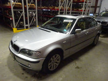 Load image into Gallery viewer, Fog Light BMW 320i 330i 325i 2002 02 2003 03 2004 04 2005 05 - NW82008