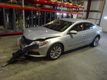 Load image into Gallery viewer, TURN SIGNAL LIGHT LAMP CC 09 10 11 12 Bumper Mounted Left - NW83653
