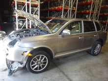 Load image into Gallery viewer, TRANSFER CASE Cayenne 2003 03 2004 04 2005 05 2006 06 - NW177032