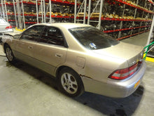 Load image into Gallery viewer, Park Lamp Light LEXUS ES300 2001 - NW82861