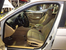 Load image into Gallery viewer, Speedometer Cluster BMW 330i 2001 01 2002 02 03 04 05 - NW159754