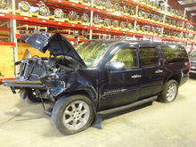 Load image into Gallery viewer, SIDE VIEW DOOR MIRROR Avalanche 1500 Suburban 1500 Suburban 07-08 Right - NW535117