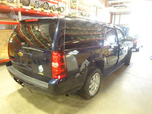 Load image into Gallery viewer, SIDE VIEW DOOR MIRROR Avalanche 1500 Suburban 1500 Suburban 07-08 Right - NW535117