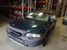 Load image into Gallery viewer, PARKLAMP Volvo V70 2001 01 2002 02 03 04 05 06 07 Right - NW83784