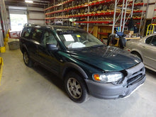 Load image into Gallery viewer, PARKLAMP Volvo V70 2001 01 2002 02 03 04 05 06 07 Right - NW83784