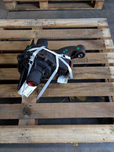 Load image into Gallery viewer, TRANSFER CASE Land Rover LR3 LR4 Range Rover Sport 2005 05 2006 06 07 08 09 - 11 - NW177080