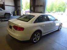 Load image into Gallery viewer, FOG LAMP LIGHT A4 A6 Allroad Q5 S4 SQ5 09-15 Bumper Mounted Right - NW81842