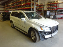 Load image into Gallery viewer, FRONT CV AXLE SHAFT Gl320 Gl350 Gl450 Gl550 ML320 08-12 Right - NW12901