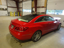 Load image into Gallery viewer, THROTTLE BODY E250 Van C250 C300 C350 C63 CLA45 CLS400 CLS550 12-16 - NW178365
