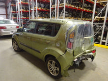 Load image into Gallery viewer, Axle Shaft Kia Soul 2010 - NW12199
