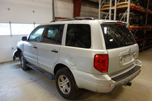 Load image into Gallery viewer, CV AXLE SHAFT Honda Pilot 2003 03 2004 04 Left Front - NW11968