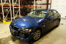 Load image into Gallery viewer, GRILLE BMW 325ci 325i 328i 330ci 330i 330xi 335i 06 07 08 Left - NW98094