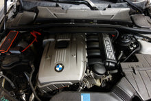 Load image into Gallery viewer, CARRIER ASSEMBLY BMW 328i 325i 2006 06 2007 07 2008 08 2009 09 10 11 Auto - NW46093