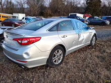 Load image into Gallery viewer, ENGINE MOTOR Santa Fe Sonata Sonata Hybrid Optima Sorento 15-19 2.4L VIN 3/F/B - MM2984490