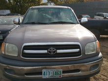 Load image into Gallery viewer, HEADLIGHT LAMP ASSEMBLY Toyota Tundra 00 01 02 03 04 Right - CTL193951