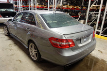 Load image into Gallery viewer, CARRIER ASSEMBLY E250 Van C230 C250 C300 C350 C63 E250D E300 08-16 AWD - NW46967