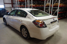 Load image into Gallery viewer, AXLE SHAFT Nissan Altima 07 08 09 10 11 AT Left - NW11024