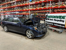Load image into Gallery viewer, CARRIER ASSEMBLY E250 Van C230 C250 C300 C350 C63 E250D E300 08-16 AWD - NW46948