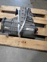 Load image into Gallery viewer, CARRIER ASSEMBLY Porsche Cayenne 2003 03 2004 04 2005 05 06 Rear - NW47352