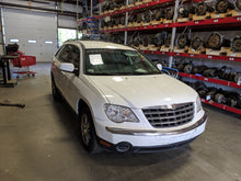 Load image into Gallery viewer, FRONT CV AXLE SHAFT Chrysler Pacifica 2007 07 2008 08 Right - NW10971