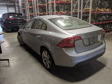 Load image into Gallery viewer, TRANSFER CASE Volvo V60 V70 2007 07 2008 08 2009 09 2010 10 2011 11 - NW177150