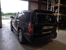 Load image into Gallery viewer, Windshield Wiper Motor Chevrolet Tahoe 2012 - NW202293