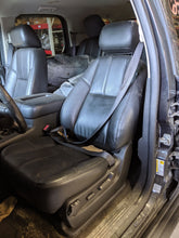 Load image into Gallery viewer, Windshield Wiper Motor Chevrolet Tahoe 2012 - NW202293