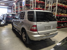 Load image into Gallery viewer, RADIATOR FAN W MOTOR Mercedes ML320 ML350 1998 98 - 05 - NW64308
