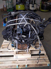 Load image into Gallery viewer, Grille Cadillac SRX 2004 - NW97871