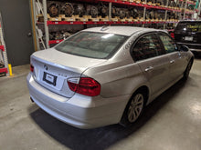 Load image into Gallery viewer, Fog Light BMW 330i 325i 2004 04 2005 05 2006 06 Coupe Convertible Right - NW216388