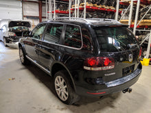 Load image into Gallery viewer, Park Lamp Light Volkswagen Touareg 2009 - NW83732